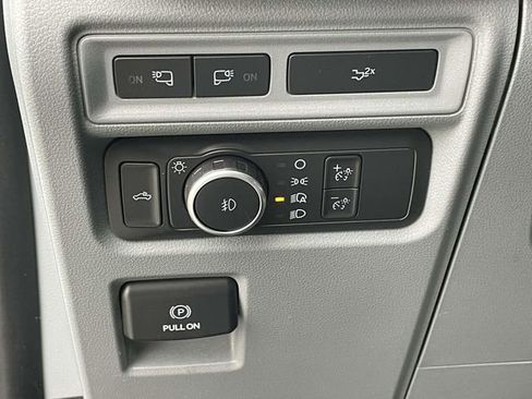 Certified 2022 Ford F150 XLT w/ Equipment Group 302A High image 14