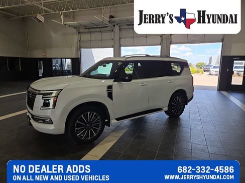 Used 2025 Nissan Armada Platinum Reserve RWD image 1