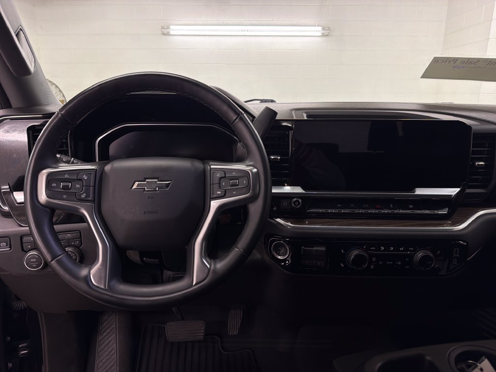 Used 2026 Chevrolet Silverado 1500 RST AWD/4WD image 9