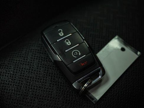 Used 2022 RAM 1500 Laramie w/ Off Road Group image 19