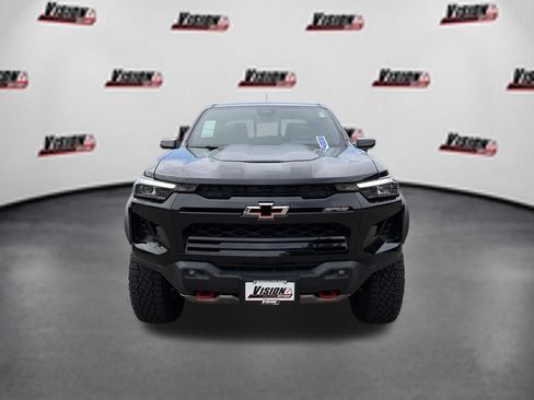 Used 2024 Chevrolet Colorado ZR2 AWD/4WD image 2