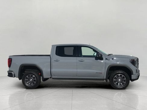 Used 2024 GMC Sierra 1500 AT4 w/ Technology Package image 10