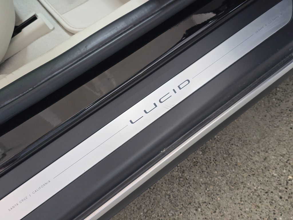 Used 2022 Lucid Air Grand Touring AWD/4WD image 32