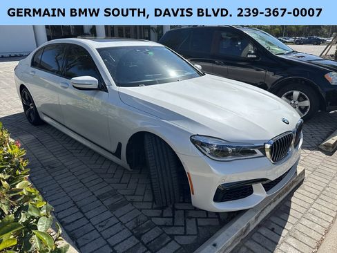 Used 2019 BMW 750i w/ Executive Package image 21
