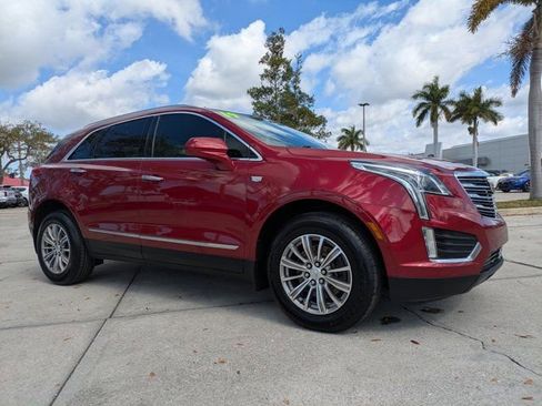 Used 2019 Cadillac XT5 Luxury image 2