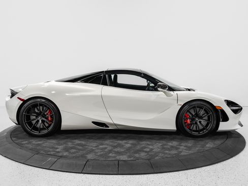 Used 2021 McLaren 720S Performance RWD image 25