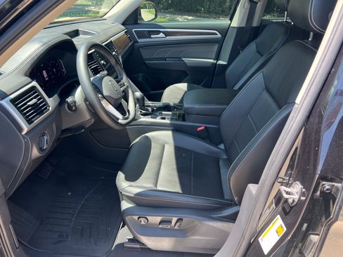 Certified 2023 Volkswagen Atlas SE FWD image 15