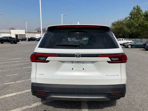 Used 2024 Toyota Grand Highlander Platinum image 18