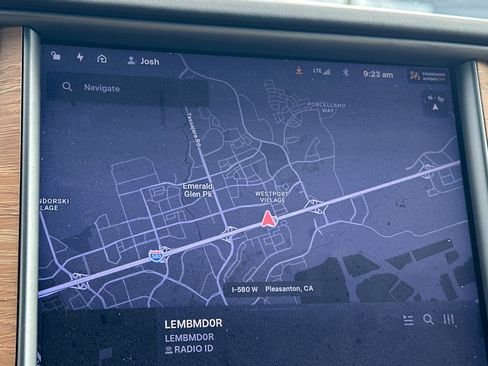 Used 2021 Tesla Model X Long Range image 41