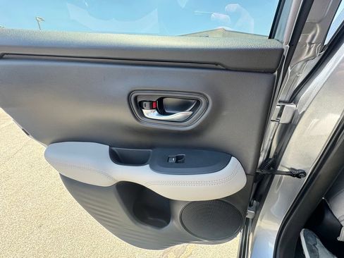 New 2026 Honda HR-V LX image 30