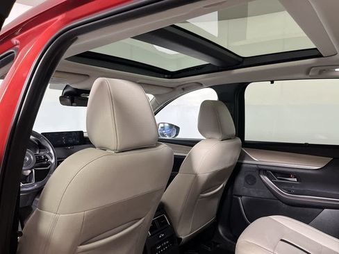Used 2024 MAZDA CX-90 Plug-In Hybrid w/ Premium Pkg AWD/4WD image 26