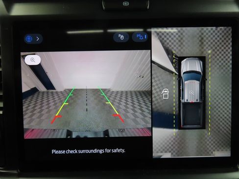 Used 2025 Ford F250 Platinum image 17