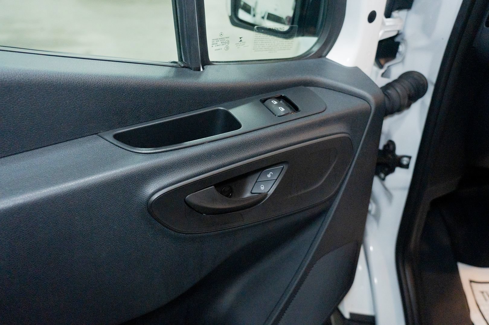 Used 2019 Mercedes-Benz Sprinter 2500 image 16