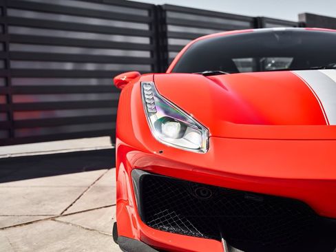 Used 2020 Ferrari 488 Pista Coupe RWD image 8