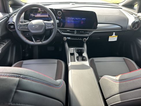 New 2026 Chevrolet Equinox EV RS image 13