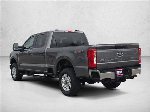Used 2025 Ford F250 XLT image 7