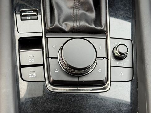 Used 2020 MAZDA MAZDA3 AWD Sedan w/ Preferred Package image 15