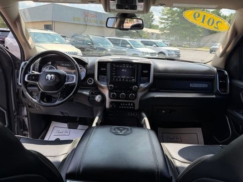 Used 2019 RAM 1500 Laramie AWD/4WD image 2