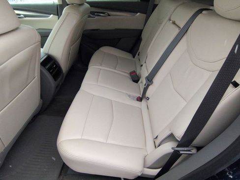 Certified 2024 Cadillac XT5 Premium Luxury image 11