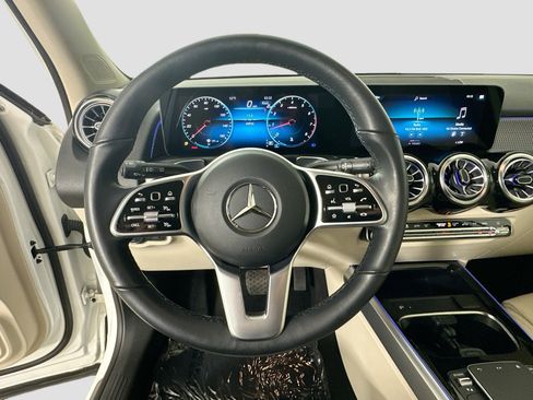Certified 2023 Mercedes-Benz GLB 250 4MATIC image 11