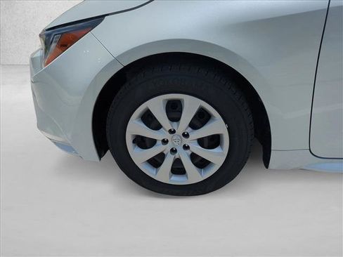 Used 2024 Toyota Corolla LE FWD image 22