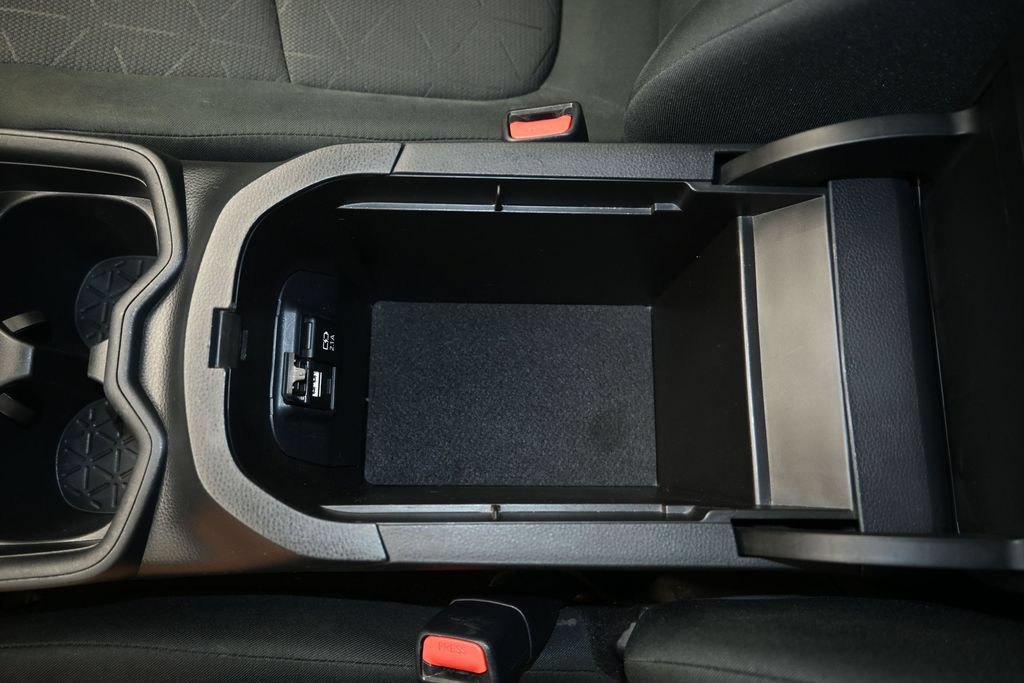 Used 2020 Toyota RAV4 XLE FWD image 18