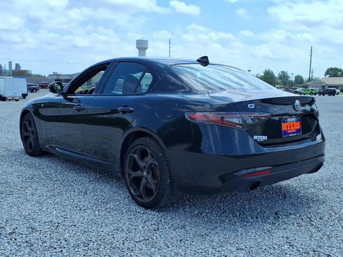 Used 2024 Alfa Romeo Giulia Ti w/ Performance Driving Package AWD/4WD image 11