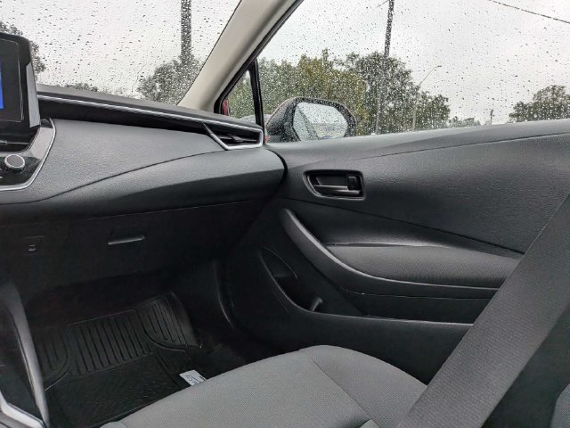 Used 2024 Toyota Corolla LE FWD image 15