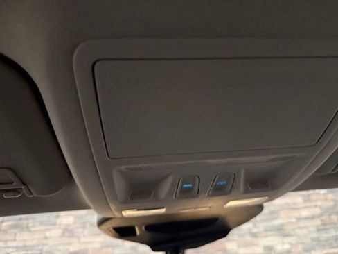 Used 2020 Ford Escape SE FWD image 29