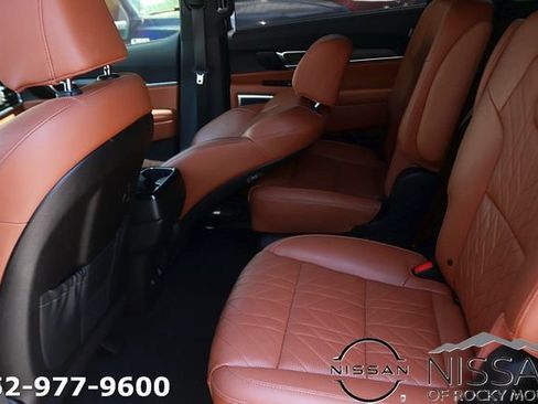 Used 2023 Kia Telluride SX Prestige X-Pro AWD/4WD image 12
