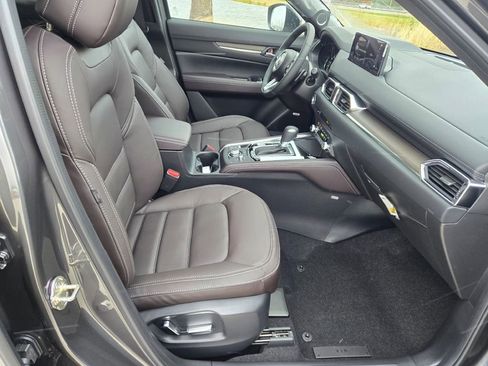 New 2025 MAZDA CX-5 Signature image 4