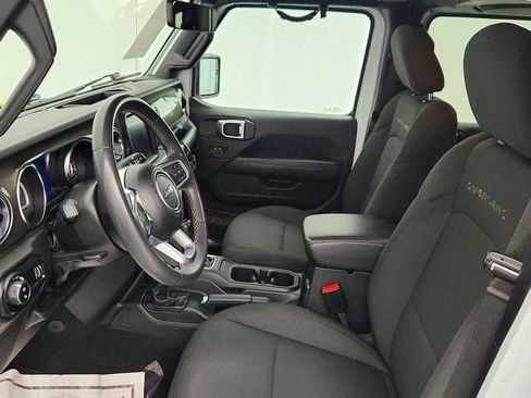 Used 2023 Jeep Gladiator Overland AWD/4WD image 20