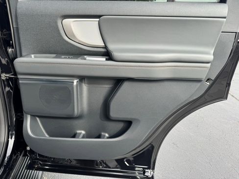 New 2025 Ford Expedition Active image 31