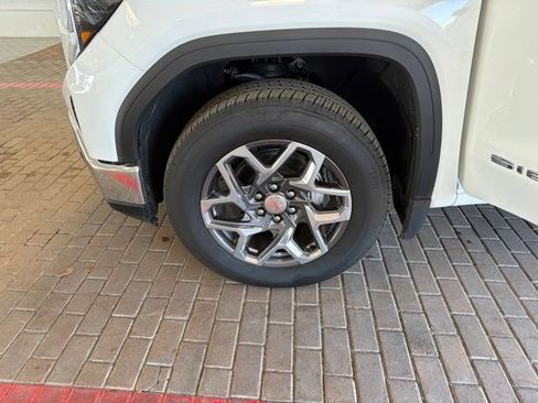 New 2026 GMC Sierra 1500 SLE RWD image 12
