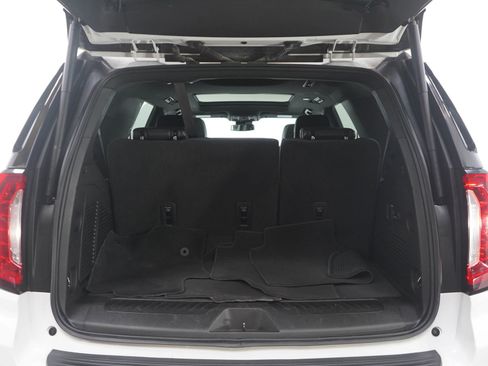 Used 2023 GMC Yukon SLT image 18