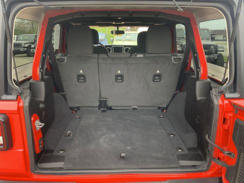 Used 2022 Jeep Wrangler Unlimited Sport image 8