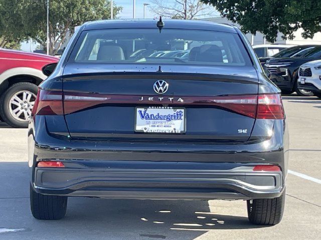Used 2025 Volkswagen Jetta SE FWD image 5