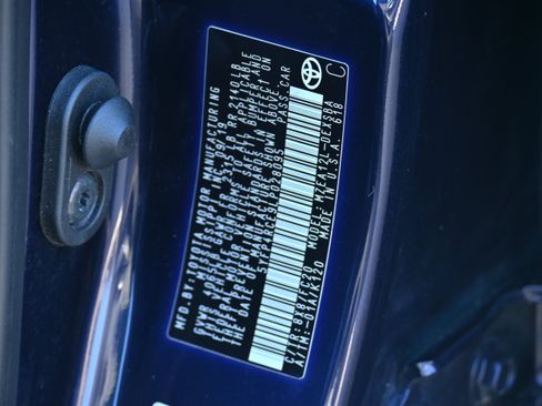 Used 2020 Toyota Corolla SE image 34