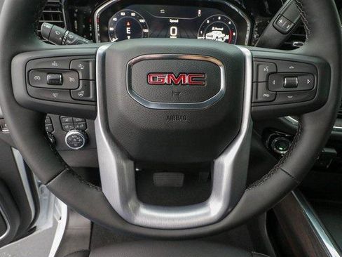 New 2026 GMC Sierra 3500 SLT w/ SLT Premium Package image 17