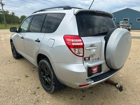 Used 2010 Toyota RAV4 4WD V6 w/ Tow Prep Pkg image 8