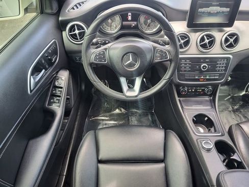 Used 2017 Mercedes-Benz GLA 250 image 21