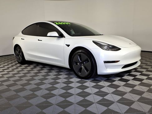 Used 2023 Tesla Model 3 Standard Range RWD image 6