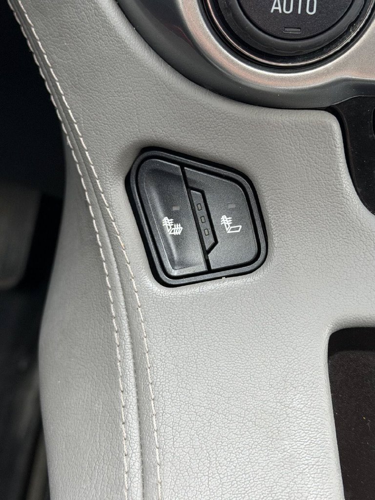 Used 2015 Chevrolet Tahoe LT AWD/4WD image 10