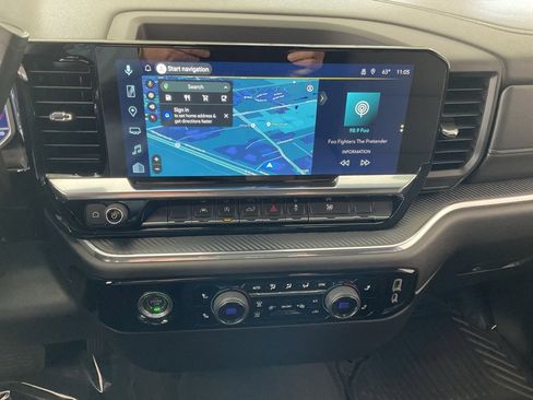 Used 2023 Chevrolet Silverado 1500 LT image 16