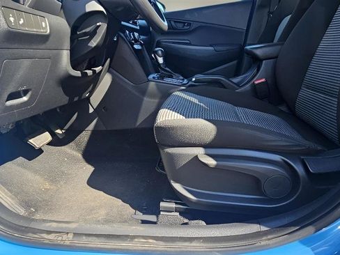 Used 2018 Hyundai Kona SEL AWD/4WD image 9