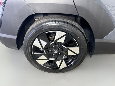 Used 2025 Hyundai Kona SEL image 33