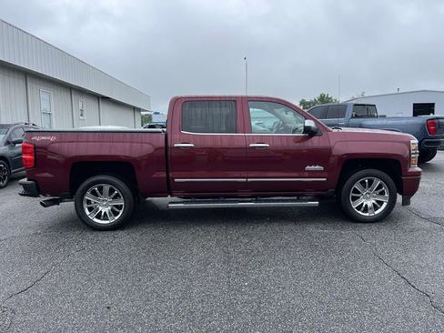 Used 2015 Chevrolet Silverado 1500 High Country w/ High Country Premium Package AWD/4WD image 2