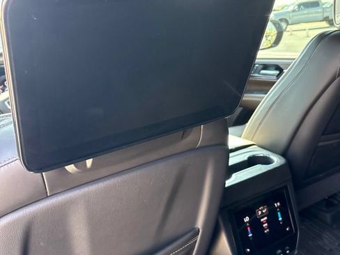 Used 2026 GMC Yukon XL Denali Ultimate AWD/4WD image 22