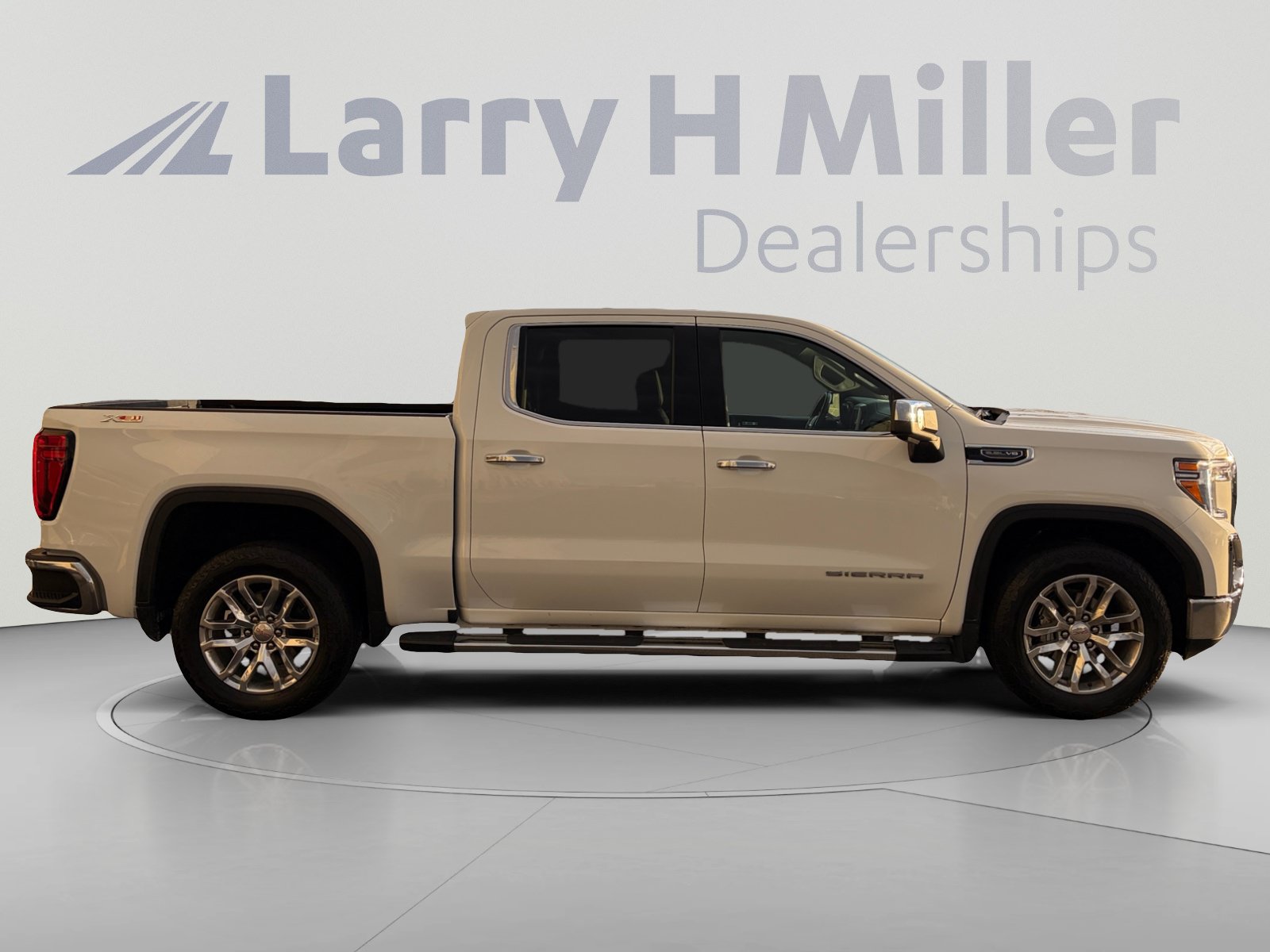 Used 2021 GMC Sierra 1500 SLT w/ SLT Premium Package AWD/4WD image 6