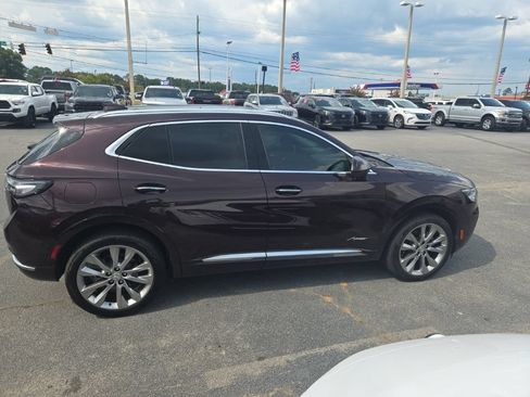 Used 2022 Buick Envision Avenir w/ Technology Package II AWD/4WD image 6